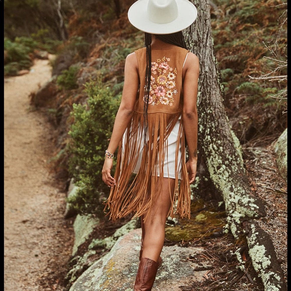 Spell and the Gypsy Suede Joni Vest ✨Host Pick✨